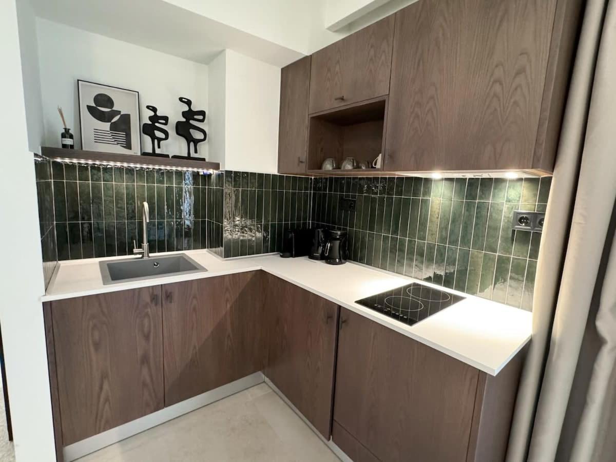 나우사이마티아스 Urban Gem In The Heart Of Naoussa A Stylish Escape 아파트 외부 사진